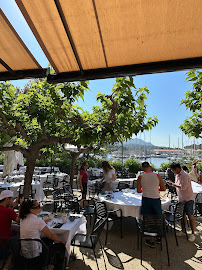 Atmosphère du Restaurant Les Jardins d'Hélios à Six-Fours-les-Plages - n°1