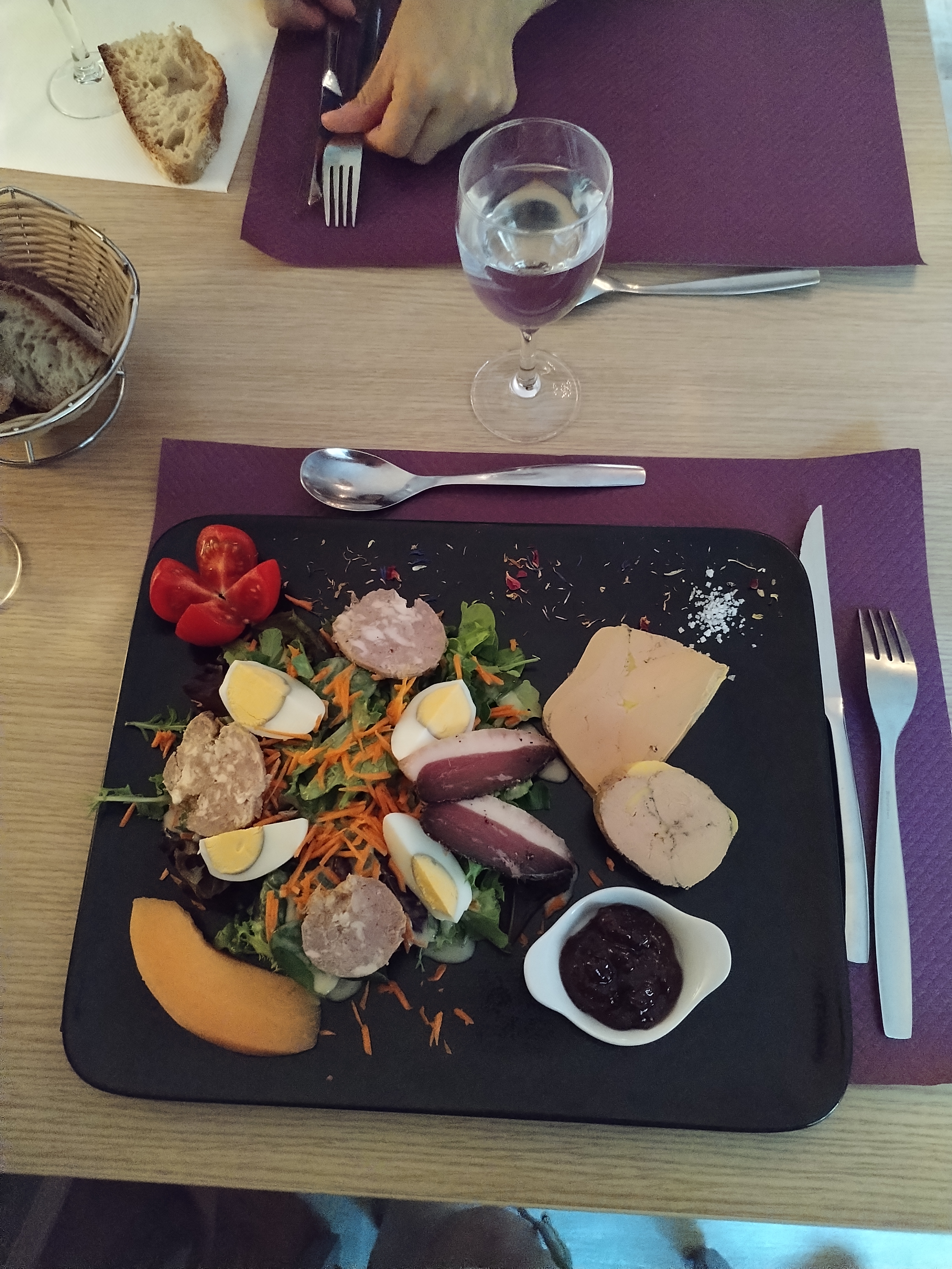 Photo n° 2 de l'avis de SCOT.r fait le 09/08/2023 à 14:31