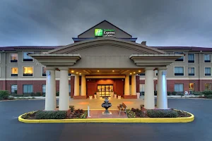 Holiday Inn Express & Suites Laurel, an IHG Hotel image