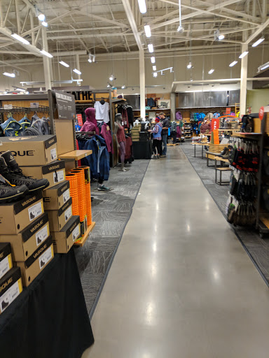 Camping Store «REI», reviews and photos, 2200 Bergen Town Center, Paramus, NJ 07652, USA