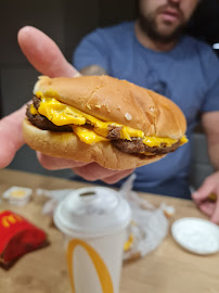 Cheeseburger du Restauration rapide McDonald's à Auray - n°4
