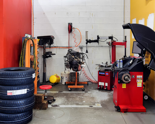 Auto Repair Shop «The Pit Shop Garage», reviews and photos, 19123 W Casey Rd, Libertyville, IL 60048, USA
