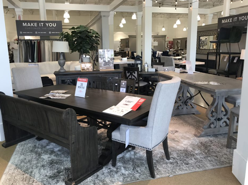 Furniture Store «Value City Furniture», reviews and photos, 4095 Richmond Rd, Warrensville Heights, OH 44122, USA