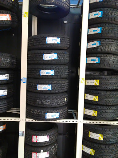 Auto Parts Store «Pep Boys Auto Parts & Service», reviews and photos, 14207 Rosecrans Ave, La Mirada, CA 90638, USA