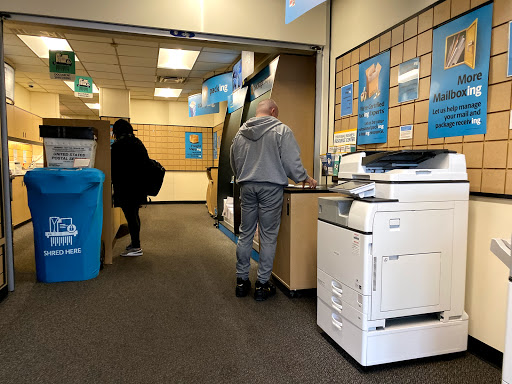 The UPS Store, 27 Norwood St, Everett, MA 02149, USA, 