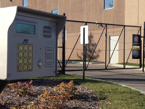 Truck Rental Agency «U-Haul Moving & Storage at Hwy 13 & Portland Ave», reviews and photos, 12200 Portland Ave S, Burnsville, MN 55337, USA