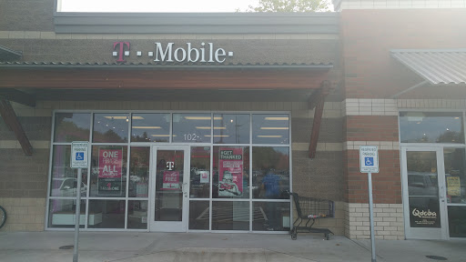 Cell Phone Store «T-Mobile», reviews and photos, 16314 Bothell Everett Hwy #102, Mill Creek, WA 98012, USA