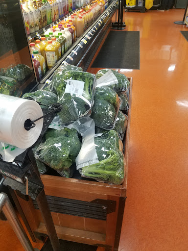 Grocery Store «ShopRite of Veterans Rd», reviews and photos, 3010 Veterans Rd W, Staten Island, NY 10309, USA