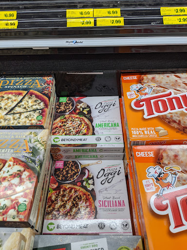 Grocery Store «Grocery Outlet Bargain Market», reviews and photos, 333 E 10th St, Gilroy, CA 95020, USA