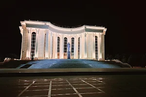 Heyder Eliyev Parki Yeni Ganja image