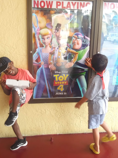 Movie Theater «Edison Park 8 Cinemas», reviews and photos, 2235 Winkler Ave, Fort Myers, FL 33901, USA