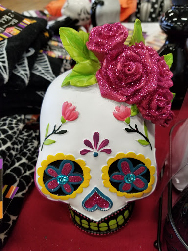 Clothing Store «Burlington Coat Factory», reviews and photos, 510 Howe Ave, Cuyahoga Falls, OH 44221, USA