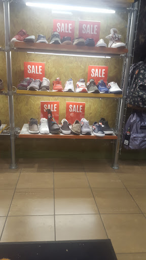 Shoe Store «PUMA», reviews and photos, 4977 International Dr #3b, Orlando, FL 32819, USA