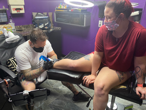 Tattoo Shop «Black Heart Tattoo», reviews and photos, 1926 Hudson Bridge Rd, Stockbridge, GA 30281, USA