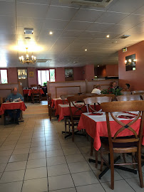 Atmosphère du Restaurant italien Restaurant Mona Lisa Ermont - n°3
