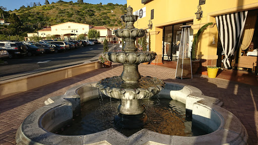 Shopping Mall «Golden Cove Shopping Center», reviews and photos, 31176 Hawthorne Blvd, Rancho Palos Verdes, CA 90275, USA