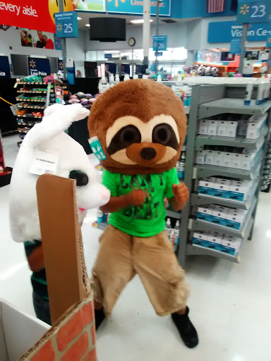 Department Store «Walmart Supercenter», reviews and photos, 301 Leonardwood Dr, Frankfort, KY 40601, USA