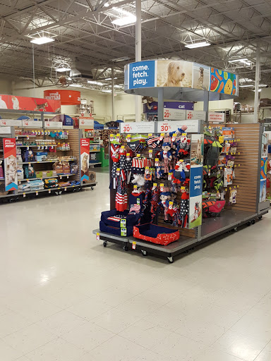 Pet Supply Store «PetSmart», reviews and photos, 73 RHL Blvd, South Charleston, WV 25309, USA