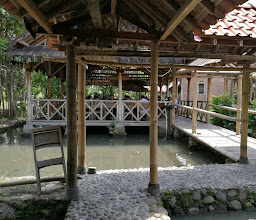 Saung Makan Bu Empat photo
