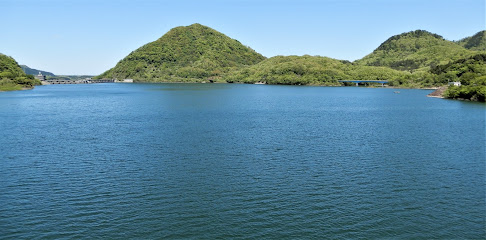 七ッ森湖