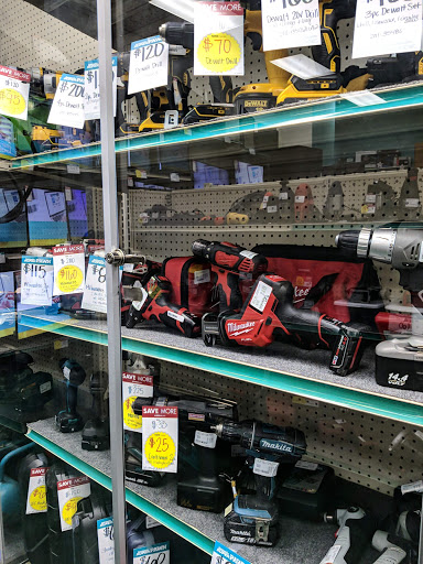 Check Cashing Service «SuperPawn», reviews and photos, 2646 W Horizon Ridge Pkwy, Henderson, NV 89052, USA