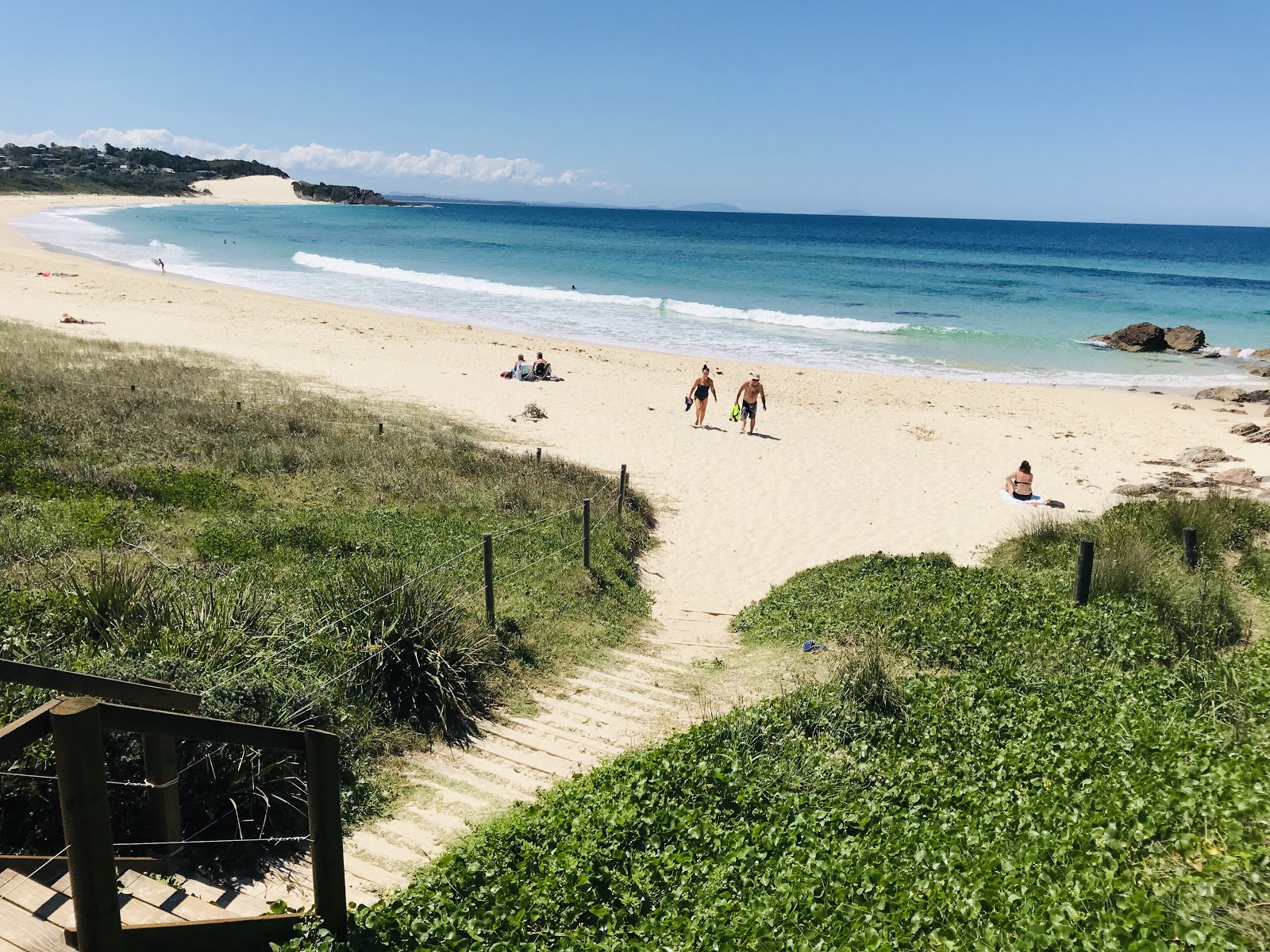 Foto de One Mile Beach con arena beige superficie