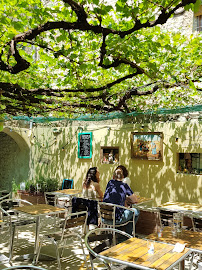 Atmosphère du Restaurant végétarien Les petits fourneaux à Die - n°1