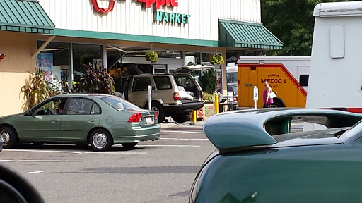 Grocery Store «Red Apple Markets», reviews and photos, 6724 Kitsap Way, Bremerton, WA 98312, USA