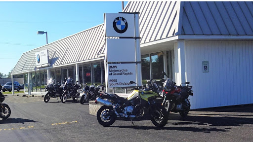 BMW Motorcycles of Grand Rapids, 5995 Division Ave S, Grand Rapids, MI 49548, USA, 