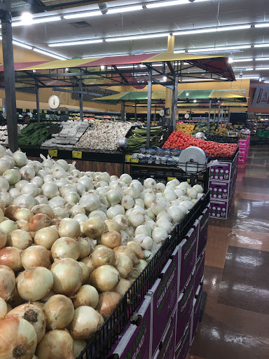Grocery Store «Fiesta Mart Inc», reviews and photos, 275 NE 28th St, Ft Worth, TX 76106, USA