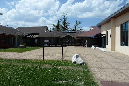 Centre socioculturel Emile-Romanet Espace, Rue Charles de Gaulle, 38760 Varces-Allières-et-Risset, France