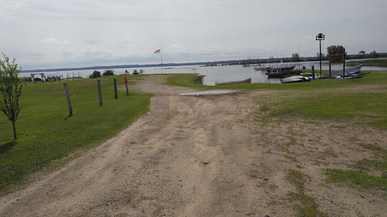 Brock's Lakeshore Cabins