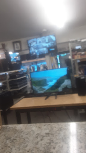 Pawn Shop «Capitol City Buy & Sell», reviews and photos, 3517 Walnut St, Harrisburg, PA 17109, USA