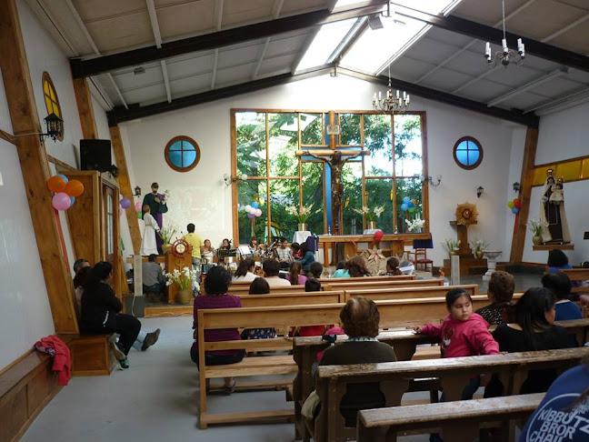 Opiniones de Capilla Nuestra Señora Del Carmen. en El Monte - Iglesia