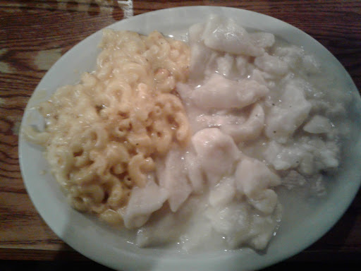 American Restaurant «Cracker Barrel Old Country Store», reviews and photos, 2421 Old Country Inn Dr, Caseyville, IL 62232, USA