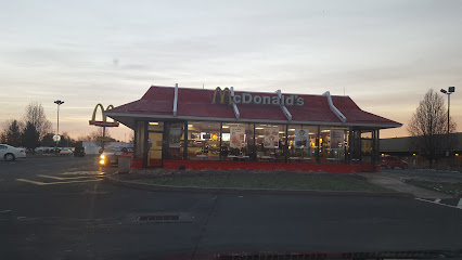 McDonald,s - 98 Weston St, Hartford, CT 06120