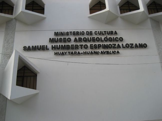 Museo Arqueológico Samuel Espinoza Lozano - Museo