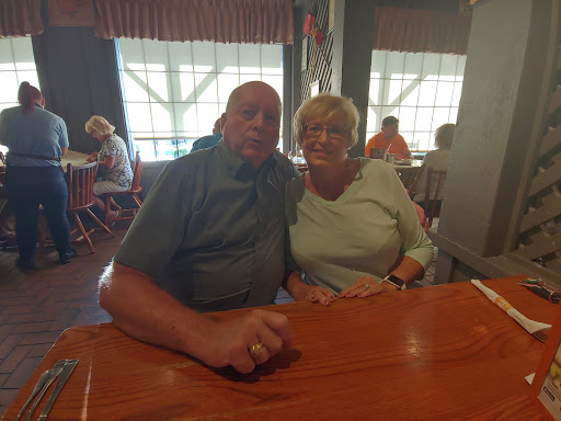 American Restaurant «Cracker Barrel Old Country Store», reviews and photos, 1303 Tadlock Dr, Murrells Inlet, SC 29576, USA