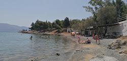 Foto von Kentri Beach mit eine gerade küstenlinie