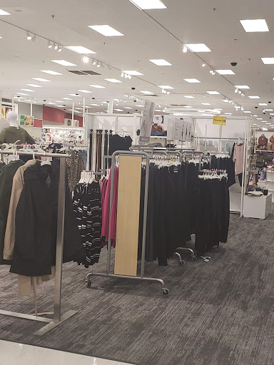 Shopping Mall «The Brickyard», reviews and photos, 2600 N Narragansett Ave, Chicago, IL 60639, USA