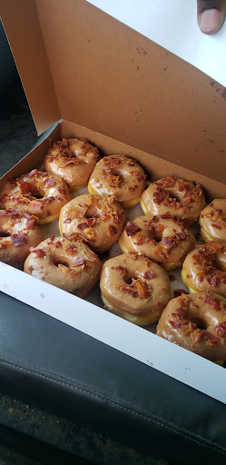 Donut Shop «Donut Palace», reviews and photos, 175 Tennessee Blvd, Lebanon, TN 37087, USA