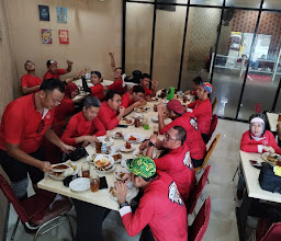 Restoran Padang Trio Sumbersari Bandung photo