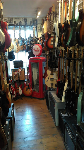 Hank's Guitar Shop