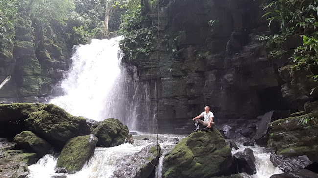 Zona Camping Cascada de Latas - Puerto Napo