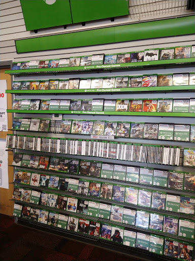 Video Game Store «GameStop», reviews and photos, 3424 W Shore Dr STE 20, Holland, MI 49424, USA