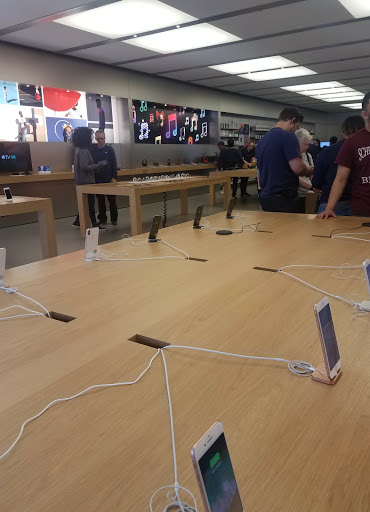 Computer Store «Apple Vintage Faire», reviews and photos, 3401 Dale Rd, Modesto, CA 95356, USA