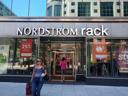 Department Store «Nordstrom Rack Downtown DC», reviews and photos, 1800 L St NW, Washington, DC 20036, USA
