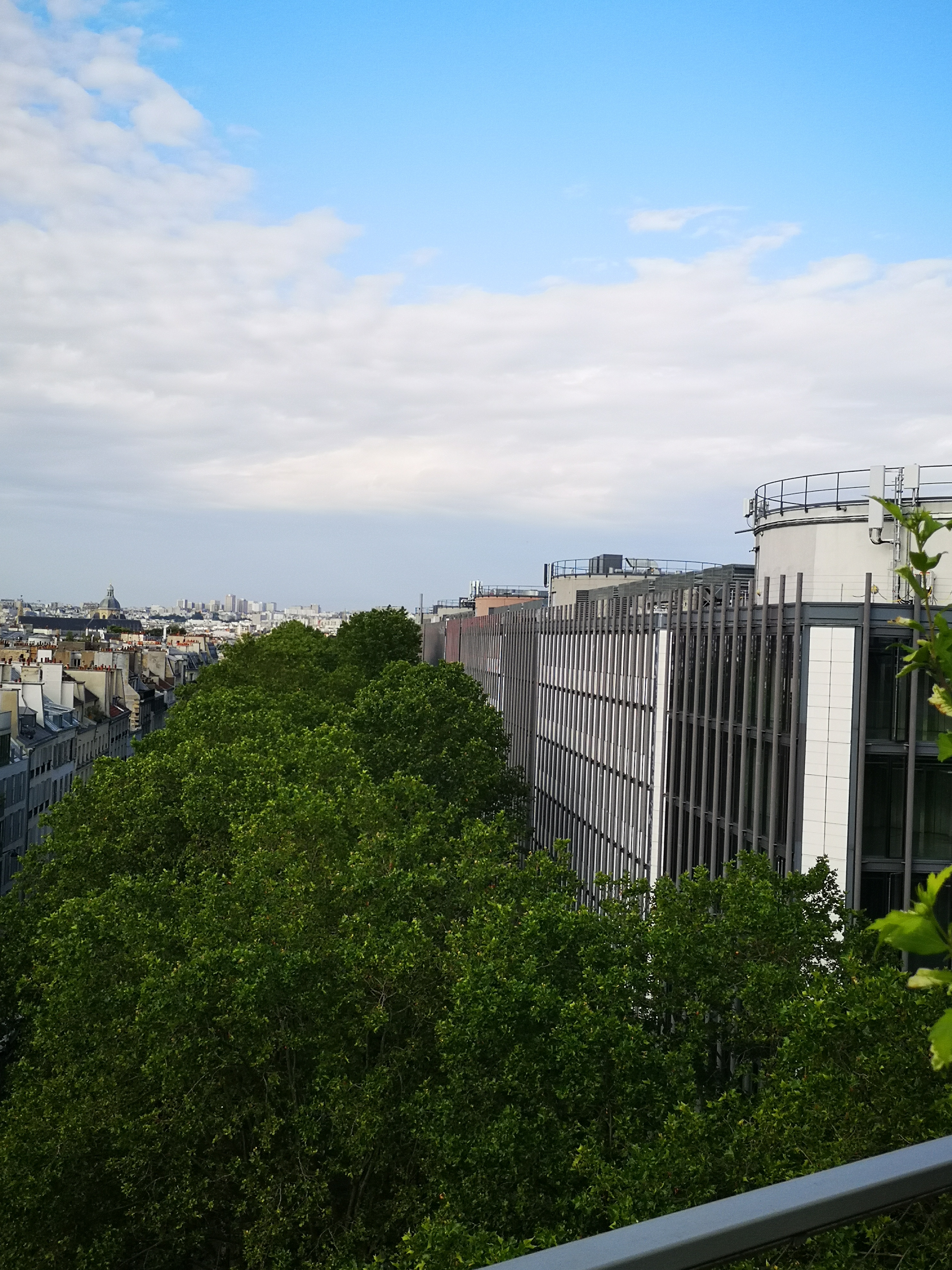 Photo n° 5 de l'avis de Entre.a fait le 21/06/2023 à 04:51