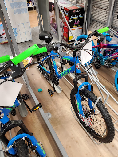 Department Store «Walmart Supercenter», reviews and photos, 15050 Springdale Ave, Middlefield, OH 44062, USA