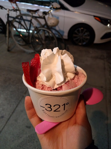 Ice Cream Shop «-321° Ice Cream Shop», reviews and photos, 288 Grand St, Brooklyn, NY 11211, USA